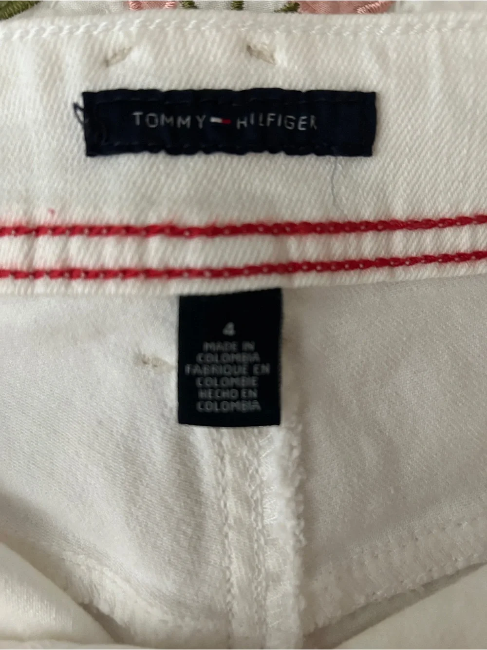 Tommy Hilfiger White Denim Short Shorts - Picture 3 of 3